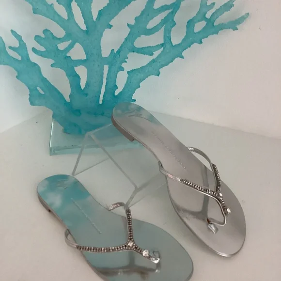 Giuseppe Zanotti NEW Silver Leather Crystal Embellished Thong Sandals Shoes 37